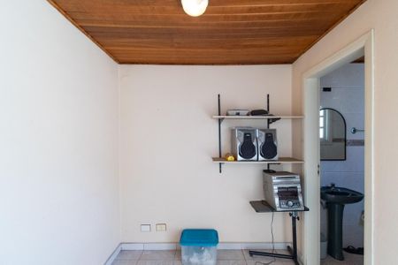 Casa à venda com 217m², 2 quartos e 2 vagasQuarto de Serviço