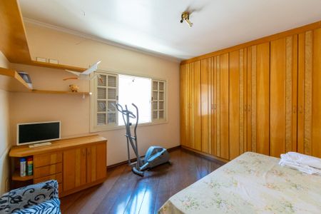 Casa à venda com 217m², 2 quartos e 2 vagasSuíte 2