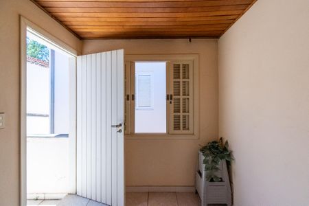 Casa à venda com 217m², 2 quartos e 2 vagasQuarto de Serviço