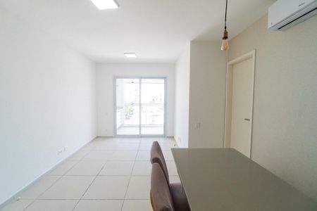 Apartamento para alugar com 65m², 2 quartos e 2 vagas Apartamento para alugar com 65m², 2 quartos e 2 vagasSala