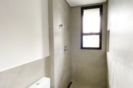 Apartamento à venda com 232m², 4 quartos e 4 vagasBanheiro da Suíte 4