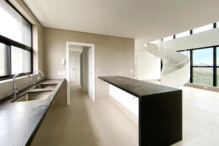 Apartamento à venda com 232m², 4 quartos e 4 vagasCozinha