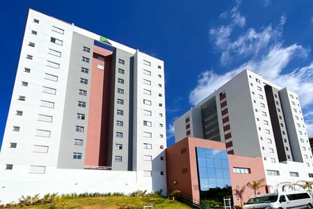 Apartamento para alugar com 55m², 2 quartos e 2 vagasFachada