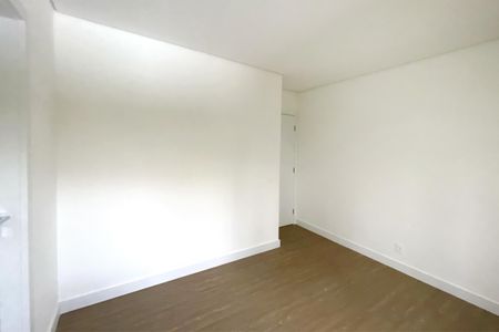 Apartamento à venda com 190m², 3 quartos e 3 vagas Apartamento à venda com 190m², 3 quartos e 3 vagasSuite 2