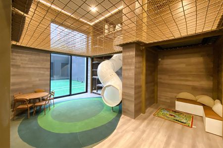 Apartamento à venda com 190m², 3 quartos e 3 vagas Apartamento à venda com 190m², 3 quartos e 3 vagasÁrea comum - Espaço Kids