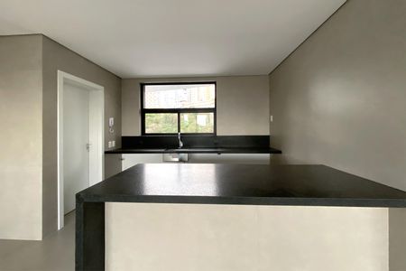 Apartamento à venda com 190m², 3 quartos e 3 vagas Apartamento à venda com 190m², 3 quartos e 3 vagasCozinha