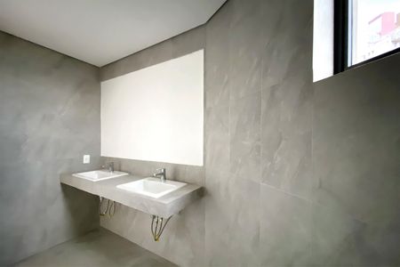 Apartamento à venda com 190m², 3 quartos e 3 vagas Apartamento à venda com 190m², 3 quartos e 3 vagasBanheiro da Suíte 1