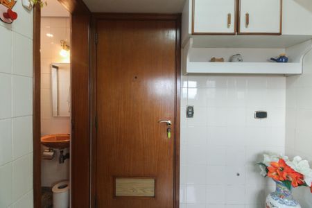 Apartamento à venda com 122m², 3 quartos e 2 vagas Apartamento à venda com 122m², 3 quartos e 2 vagasÁrea de Serviço