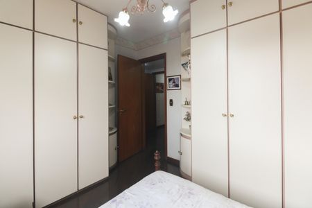Apartamento à venda com 122m², 3 quartos e 2 vagas Apartamento à venda com 122m², 3 quartos e 2 vagasQuarto 2