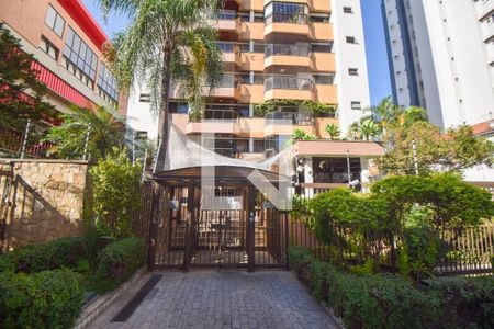 Apartamento à venda com 122m², 3 quartos e 2 vagas Apartamento à venda com 122m², 3 quartos e 2 vagasFachada