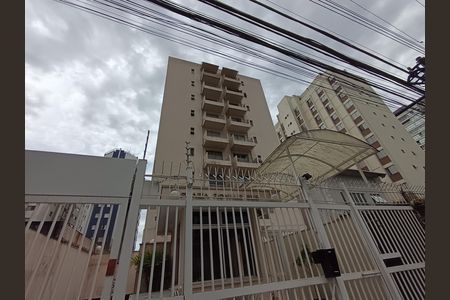 Apartamento para alugar com 80m², 3 quartos e 1 vaga Apartamento para alugar com 80m², 3 quartos e 1 vagaFachada