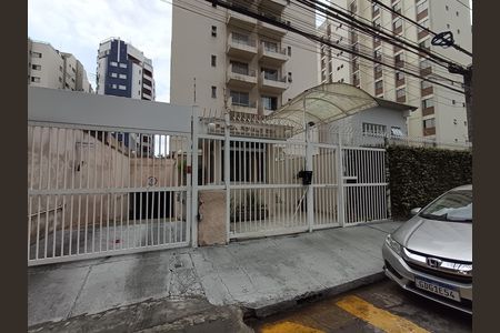 Apartamento para alugar com 80m², 3 quartos e 1 vaga Apartamento para alugar com 80m², 3 quartos e 1 vagaFachada