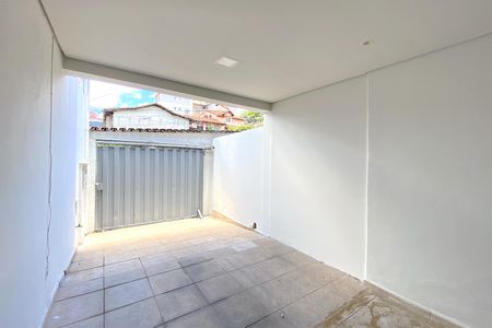 Casa para alugar com 364m², 3 quartos e 2 vagas Casa para alugar com 364m², 3 quartos e 2 vagasGaragem