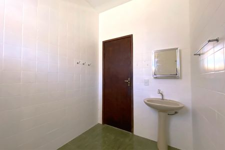 Casa para alugar com 364m², 3 quartos e 2 vagas Casa para alugar com 364m², 3 quartos e 2 vagasBanheiro