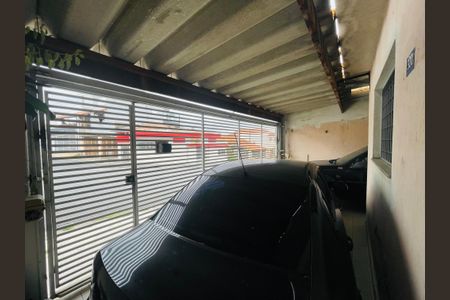 Casa à venda com 211m², 4 quartos e 2 vagas Casa à venda com 211m², 4 quartos e 2 vagasGaragem