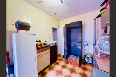 Casa à venda com 211m², 4 quartos e 2 vagas Casa à venda com 211m², 4 quartos e 2 vagasÁrea de Serviço