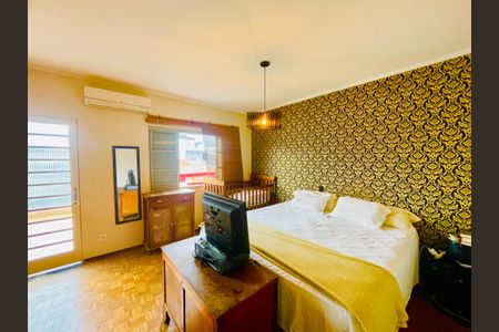 Casa à venda com 211m², 4 quartos e 2 vagas Casa à venda com 211m², 4 quartos e 2 vagasQuarto 1