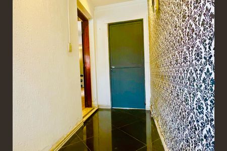 Casa à venda com 211m², 4 quartos e 2 vagas Casa à venda com 211m², 4 quartos e 2 vagasHall de entrada