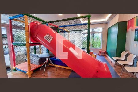 Apartamento à venda com 113m², 3 quartos e 2 vagas Apartamento à venda com 113m², 3 quartos e 2 vagasBrinquedoteca