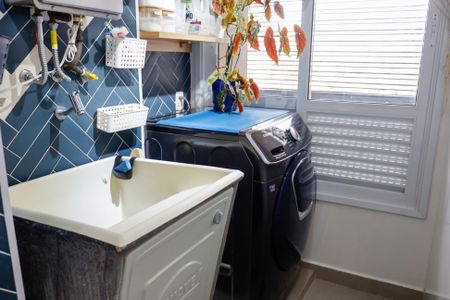 Apartamento à venda com 113m², 3 quartos e 2 vagas Apartamento à venda com 113m², 3 quartos e 2 vagasLavanderia