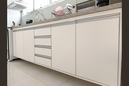 Apartamento para alugar com 150m², 3 quartos e 1 vaga Apartamento para alugar com 150m², 3 quartos e 1 vagaCozinha