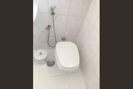 Apartamento para alugar com 150m², 3 quartos e 1 vaga Apartamento para alugar com 150m², 3 quartos e 1 vagaBanheiro da Suíte