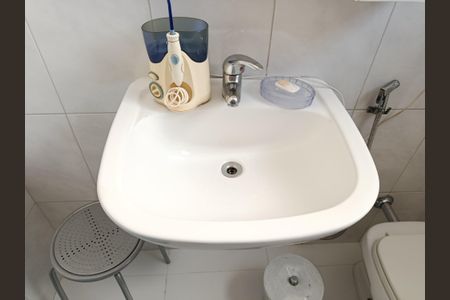 Apartamento para alugar com 150m², 3 quartos e 1 vaga Apartamento para alugar com 150m², 3 quartos e 1 vagaBanheiro da Suíte