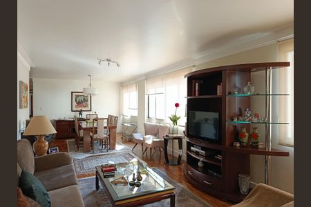 Apartamento para alugar com 150m², 3 quartos e 1 vaga Apartamento para alugar com 150m², 3 quartos e 1 vagaSala