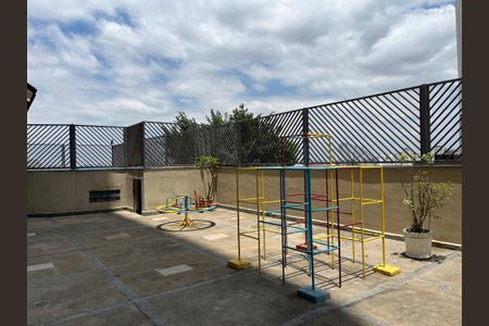 Apartamento à venda com 43m², 2 quartos e 1 vaga Apartamento à venda com 43m², 2 quartos e 1 vagaÁrea comum - Playground