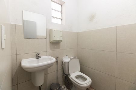 Casa à venda com 240m², 4 quartos e 3 vagasBanheiro 2
