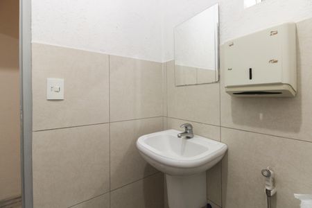 Casa à venda com 240m², 4 quartos e 3 vagasBanheiro 2