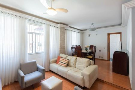 Apartamento à venda com 120m², 3 quartos e 1 vagaSala