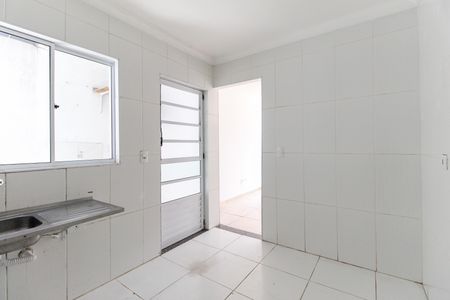 Casa à venda com 98m², 2 quartos e 2 vagas Casa à venda com 98m², 2 quartos e 2 vagasCozinha