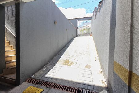 Casa à venda com 98m², 2 quartos e 2 vagas Casa à venda com 98m², 2 quartos e 2 vagasEntrada