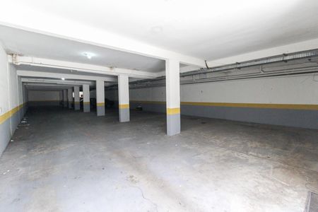 Casa à venda com 98m², 2 quartos e 2 vagas Casa à venda com 98m², 2 quartos e 2 vagasEstacionamento