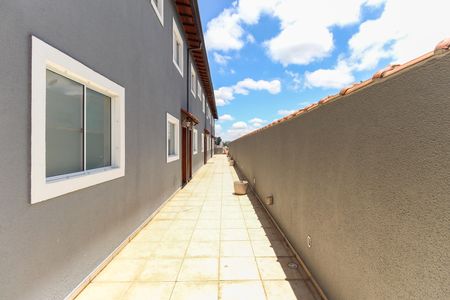 Casa à venda com 98m², 2 quartos e 2 vagas Casa à venda com 98m², 2 quartos e 2 vagasÁrea Externa