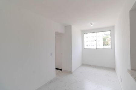 Sala de apartamento para alugar com 2 quartos, 45m² em Campo Grande, Rio de Janeiro
