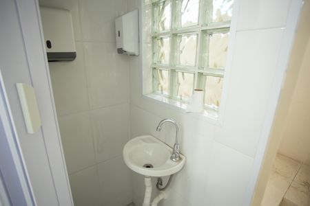 Casa à venda com 110m², 3 quartos e sem vaga Casa à venda com 110m², 3 quartos e sem vagaLAVABO