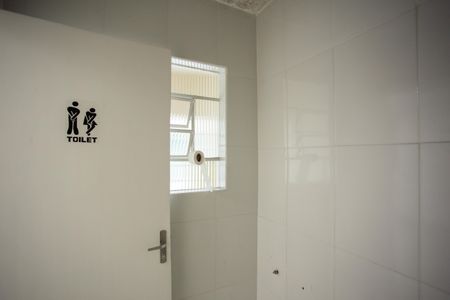 Casa à venda com 110m², 3 quartos e sem vaga Casa à venda com 110m², 3 quartos e sem vagaBANHEIRO DA SUÍTE