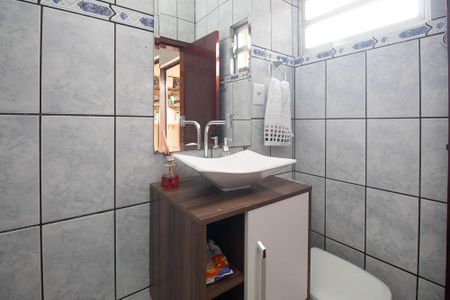 Casa à venda com 210m², 5 quartos e 2 vagas Casa à venda com 210m², 5 quartos e 2 vagasBanheiro 2