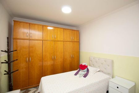 Casa à venda com 210m², 5 quartos e 2 vagas Casa à venda com 210m², 5 quartos e 2 vagasQuarto 6 casa 2