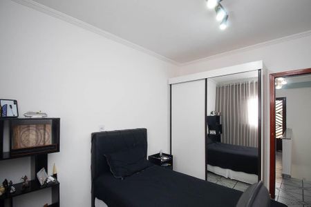 Casa à venda com 210m², 5 quartos e 2 vagas Casa à venda com 210m², 5 quartos e 2 vagasQuarto 1