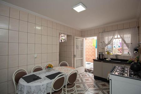 Casa à venda com 210m², 5 quartos e 2 vagas Casa à venda com 210m², 5 quartos e 2 vagasCozinha casa 2