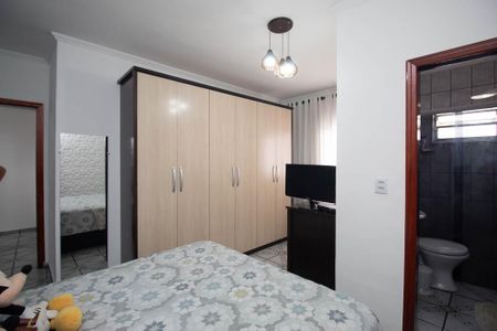 Casa à venda com 210m², 5 quartos e 2 vagas Casa à venda com 210m², 5 quartos e 2 vagasSuíte 1