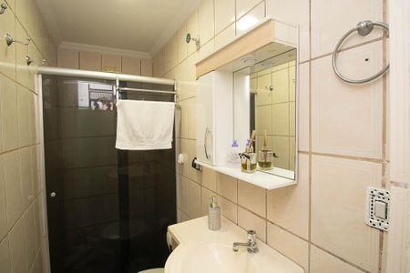 Casa à venda com 210m², 5 quartos e 2 vagas Casa à venda com 210m², 5 quartos e 2 vagasBanheiro 3 casa 2