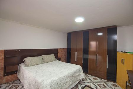 Casa à venda com 210m², 5 quartos e 2 vagas Casa à venda com 210m², 5 quartos e 2 vagasQuarto 5 casa 2