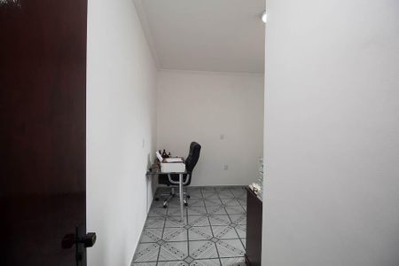 Casa à venda com 210m², 5 quartos e 2 vagas Casa à venda com 210m², 5 quartos e 2 vagasQuarto 3
