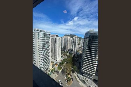 Apartamento à venda com 82m², 2 quartos e 1 vaga