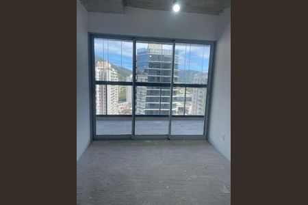 Apartamento à venda com 82m², 2 quartos e 1 vaga