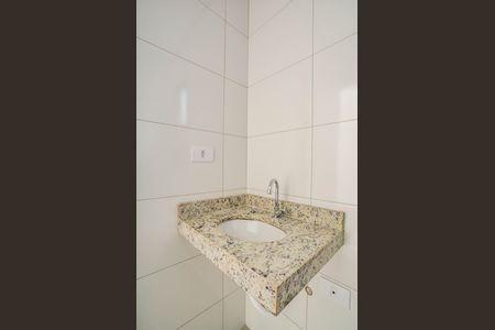 Casa à venda com 120m², 3 quartos e 2 vagas Casa à venda com 120m², 3 quartos e 2 vagasBanheiro Social